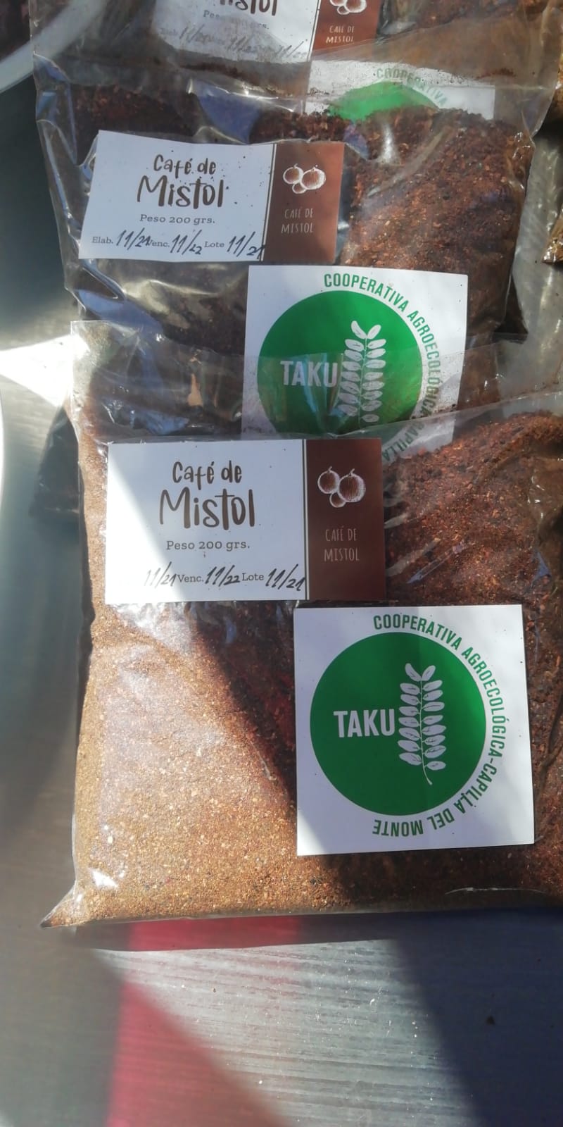 Productos de Taku y Café de Mistol